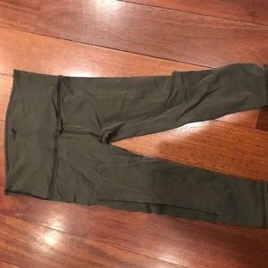 Cropped Green Lulu Leggings